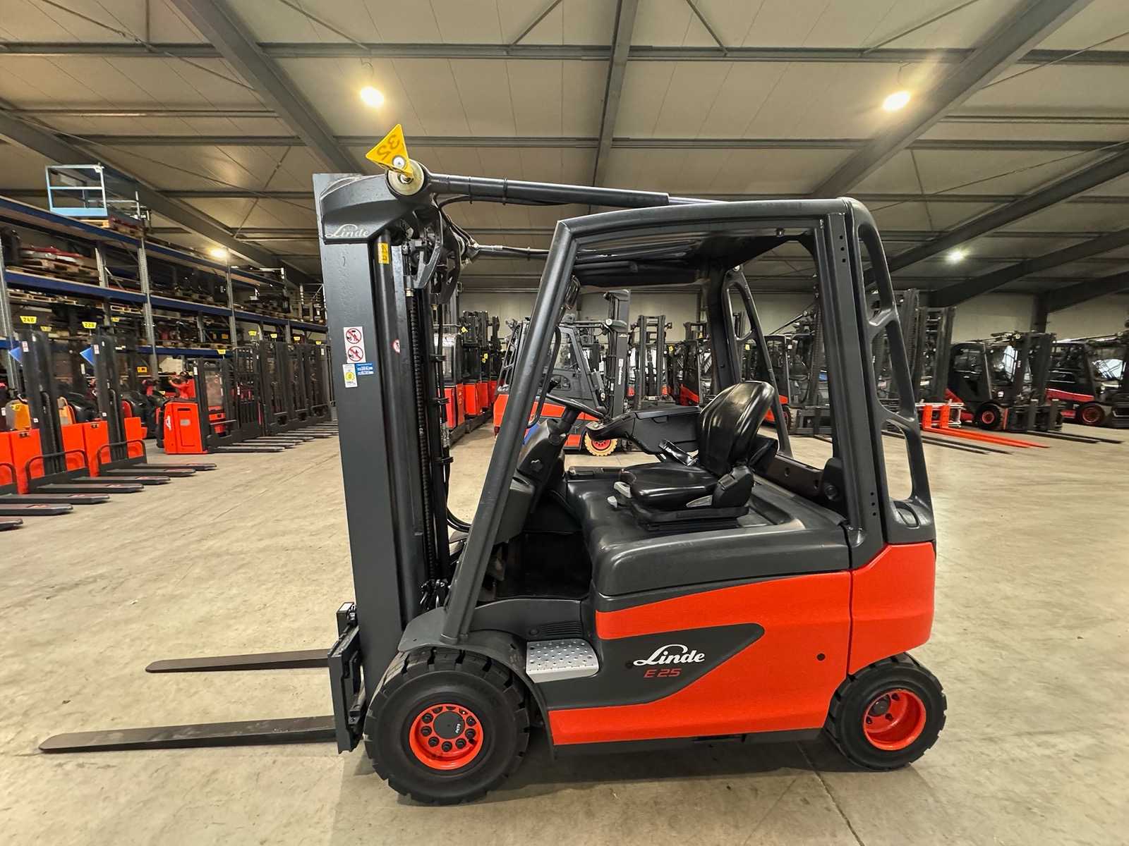 2016 Service + UVV 12/2026 Linde E25 2,500kg 4x tires new electric forklift 10,007 hours