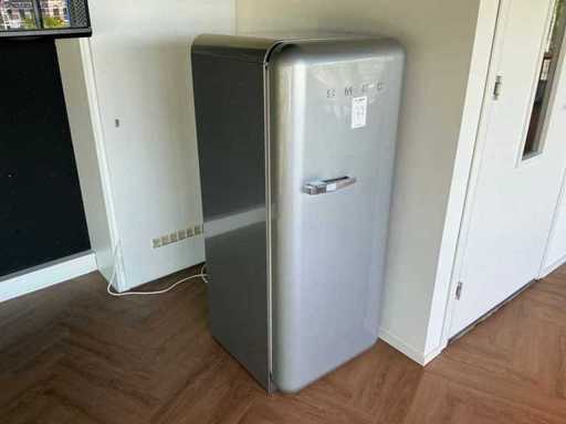 Lodówka Smeg