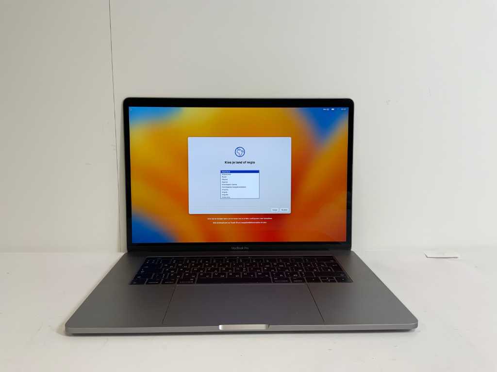 Macbook pro hot sale 15.4 i7