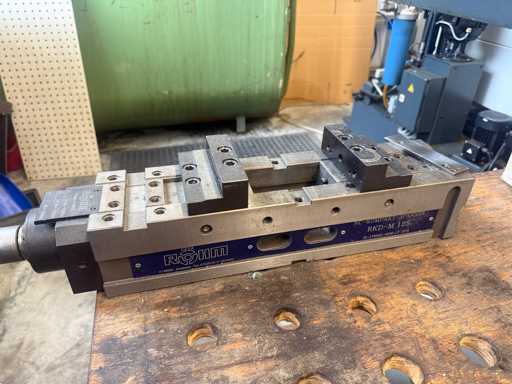 RÖHM NC KOMPAKT SLEUTEL RKD-M125 Machine Vice