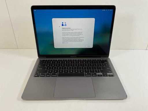 Apple MacBook Air 13", Apple M1, 8GB RAM, 256GB NVMe Laptop