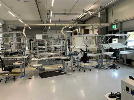 Postazioni di lavoro regolabili in altezza dei pali ITEM (4x)