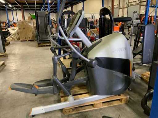 Octane X tone Elliptical Crosstrainer