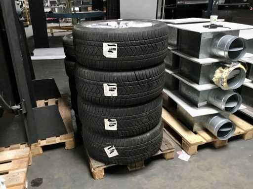 Audi Q7 - Winter tires (4x)