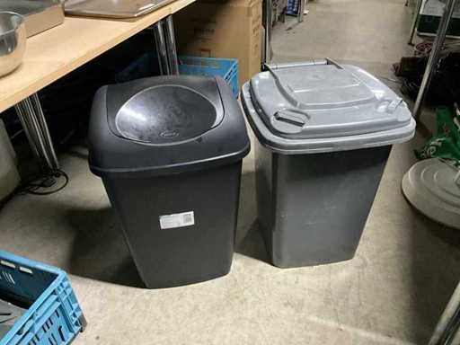 Poubelles (2x)