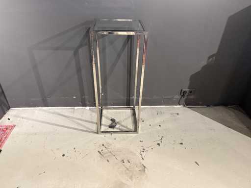 Moderner Beistelltisch