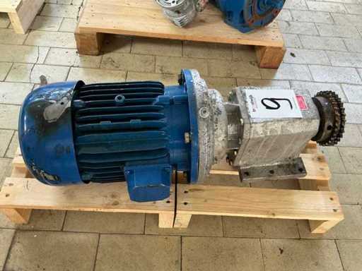 Materials and warehouse stocks