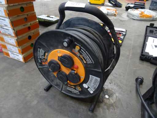 QwattPro - EZ Winder RA 25m 3G2,5 - Moulinet de puissance 25m