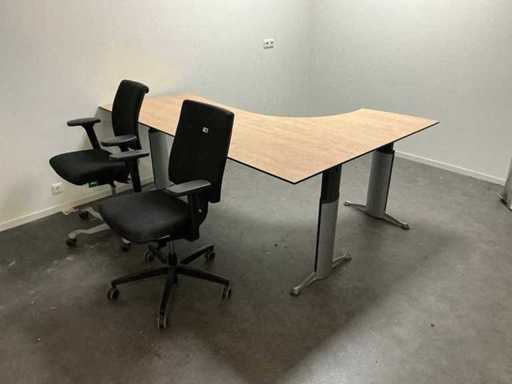 Viasit Desk with chairs