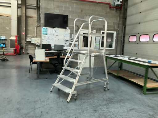 Échelle à plate-forme GUNZBURGER STEIGTECHNIK