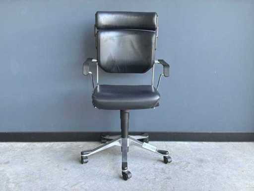 Giroflex Office Chair