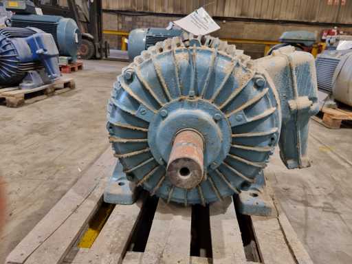 Silnik elektryczny SIEMENS 132KW