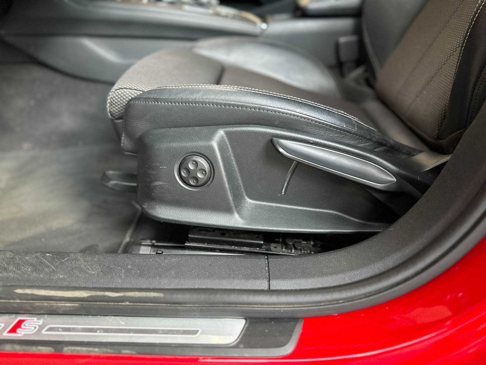 Audi A4 Avant 2.0 T g-tron Design Pro Line Plus 170pk 2018, R-401-VV