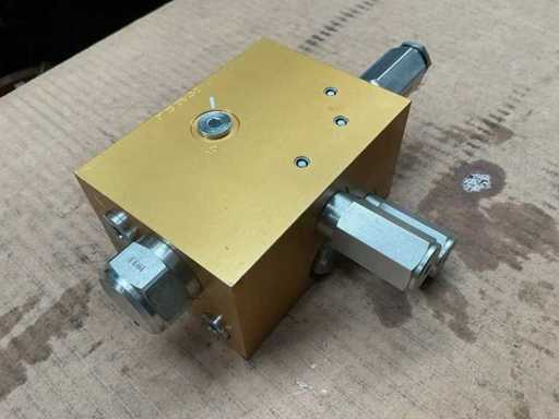 Vickers MCD-2140 Manifold-Hydrauliksystem (2x)