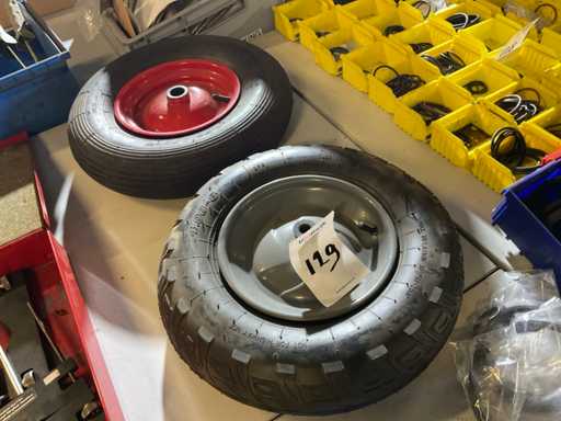Tire/wheel, 2 pieces