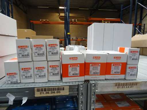 Elektroinstallationsmaterial (23x)