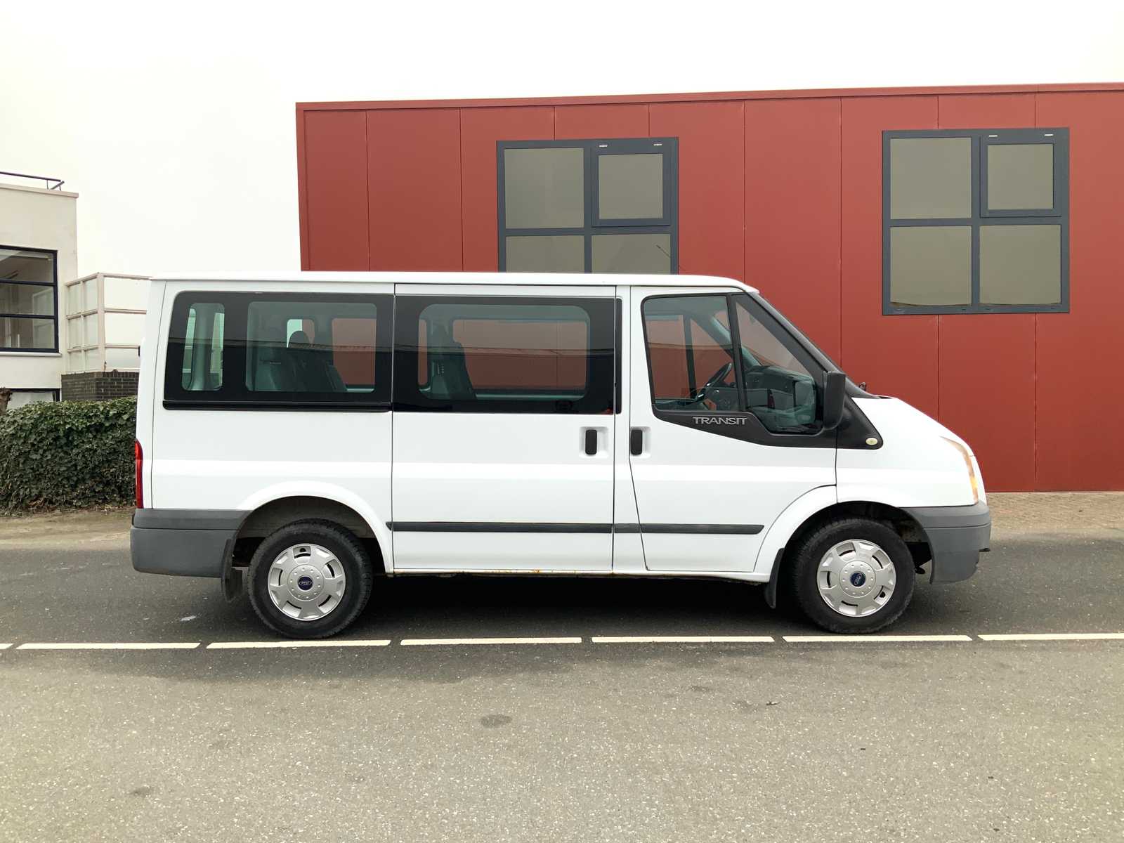 2011 Ford Transit 85T300 Passenger Bus