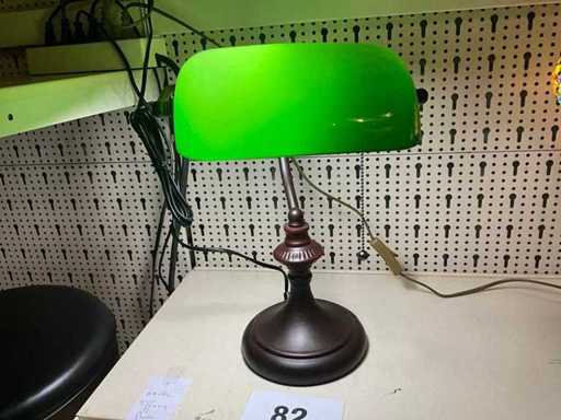 Desk lamp
