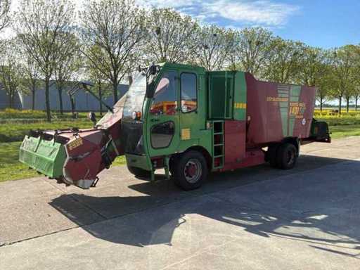 2013 Strautmann Verti-mix 1401 SF Double Self-propelled Feed Mixer