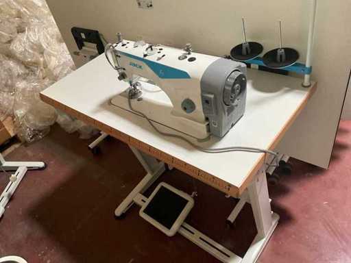 Jack f5 Sewing machine + table