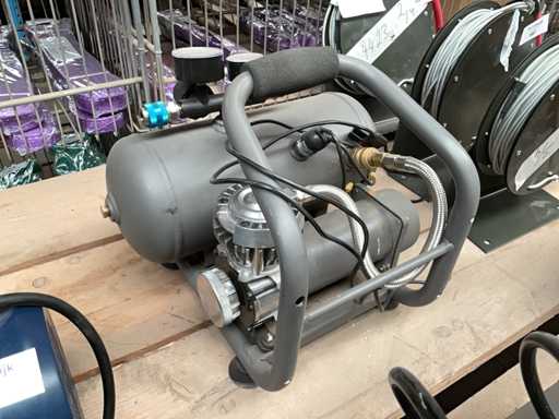 Zionair CP12VT Air compressor