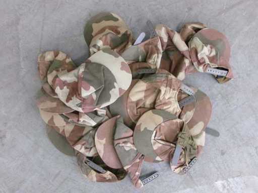 TR Field Cap brudny, u?ywany (R17) (150x)