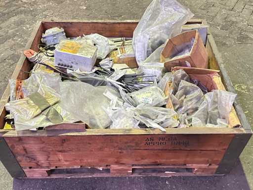 Partia materiałów montażowych