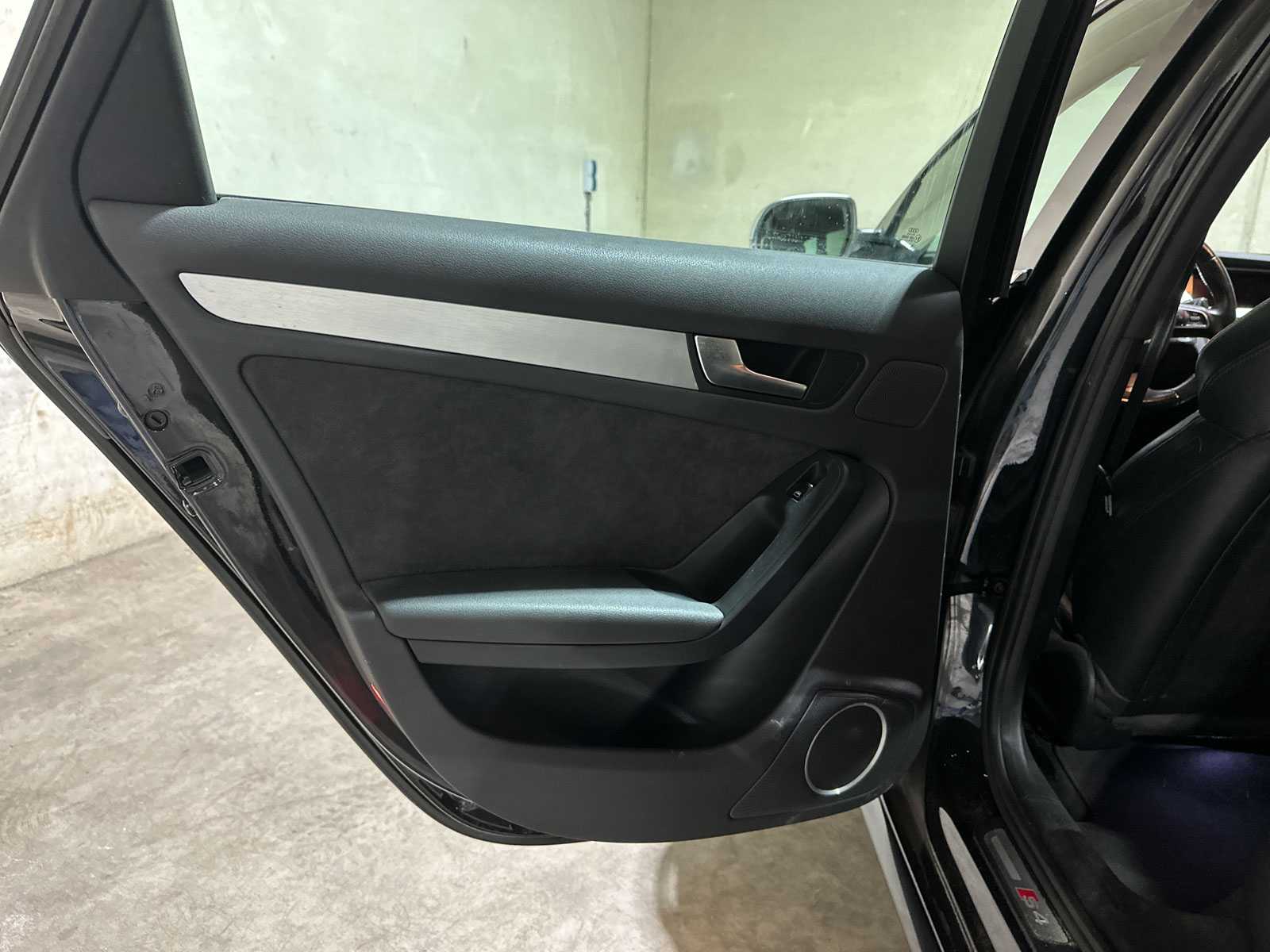 Audi S4 Avant 3.0 TFSI V6 Quattro Pro Line 329pk 2011 (Origineel-NL), 70-PZR-2