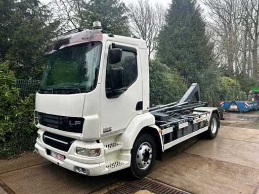 Système de conteneurs DAF LF55 de 2008 + 2 conteneurs