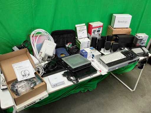 Various brands - Batch of Computer accessories