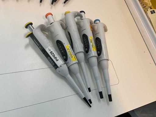 SARTORIUS Pipettes (5x)