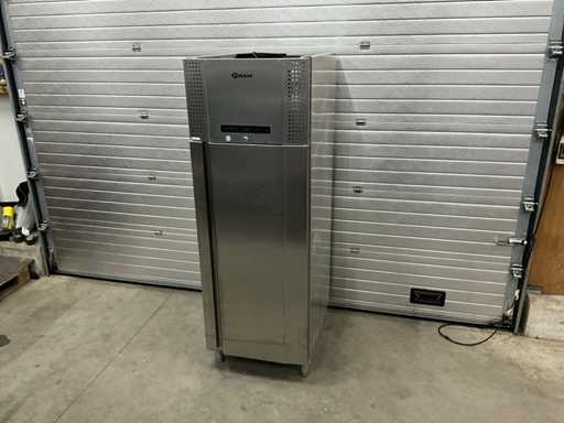 Gram PLUS F 600 RSG 4N freezer