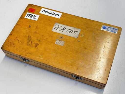   End-of-line gauge