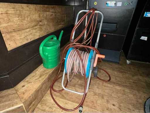 Gardena Garden Hose Reel and Watering Can