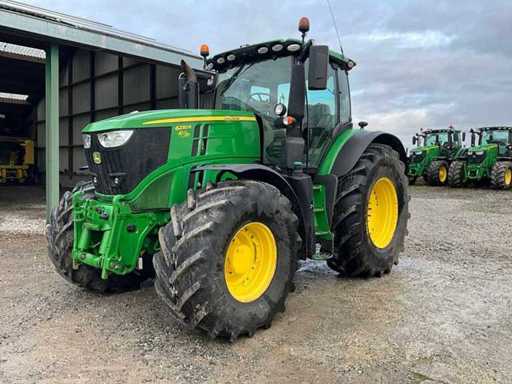 2017 John Deere 6R230 Vierwielaangedreven landbouwtractor