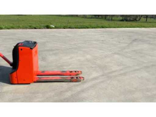 e9be4f71-fca5-457a-866b-e5f0bbffd3f0.mp4