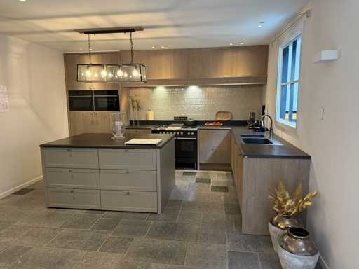 Po??czenie dzia?ek od 1 do 7 (kuchnia salonowa Vasco z kuchenk? Boretti i urz?dzeniami Atag)