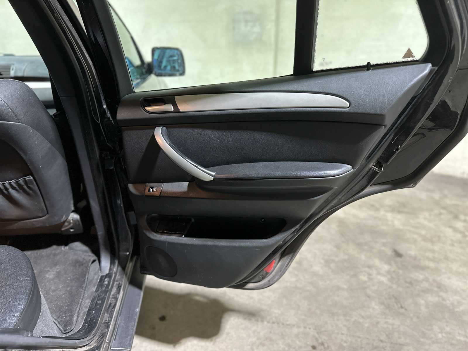 BMW X5 3.0i Executive 231pk 2002, 98-JX-JV Youngtimer