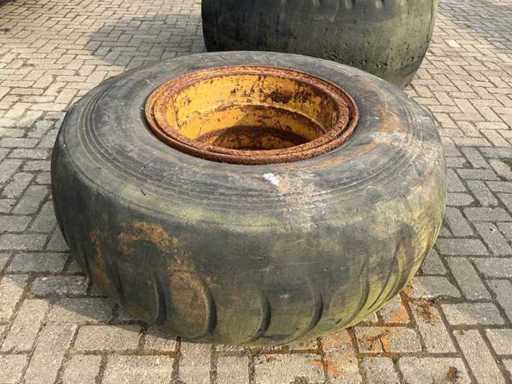 Pneumatique Michelin avec jante