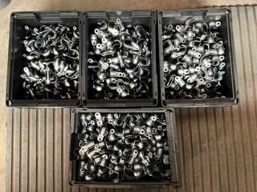 Würth Verschiedene Rohr- und Befestigungsklemmen in verschiedenen Größen