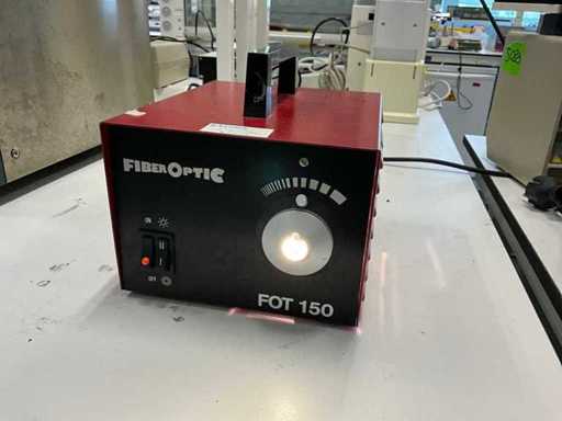FIBER OPTICIEN FOT 50 Source lumière