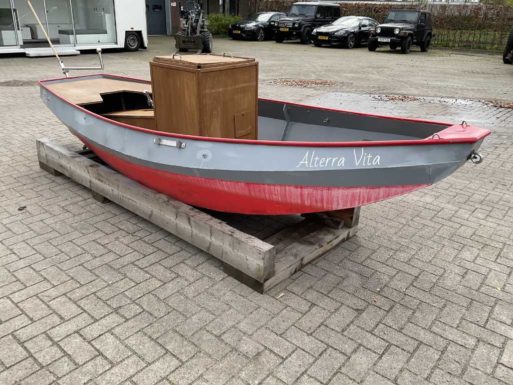 Alterra Vita Lister Fishing boat sloop "1 cylinder"