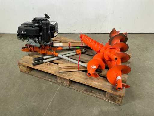 2017 General Equipment M235H Grondboormachine benzine 2-mans