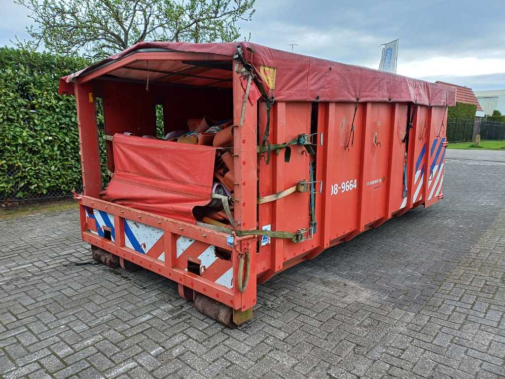 Dump container with 3km hoses