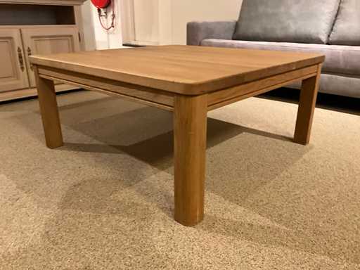 D?bowy stolik kawowy