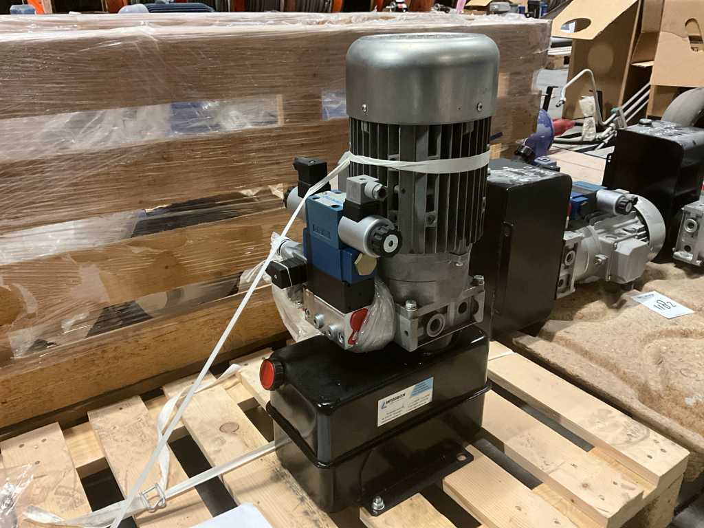 Integron MC4-3.2 T07 Hydraulic Power Unit
