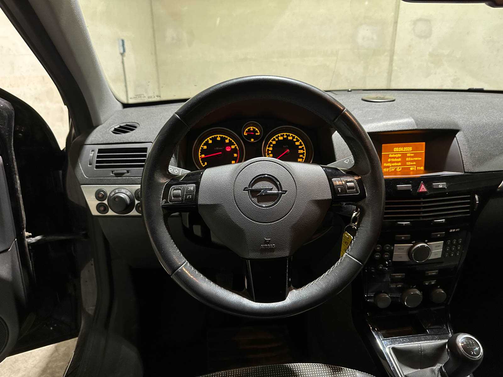 Opel Astra GTC 1.8 Cosmo 140pk 2009 (Origineel-NL), 16-JDN-1