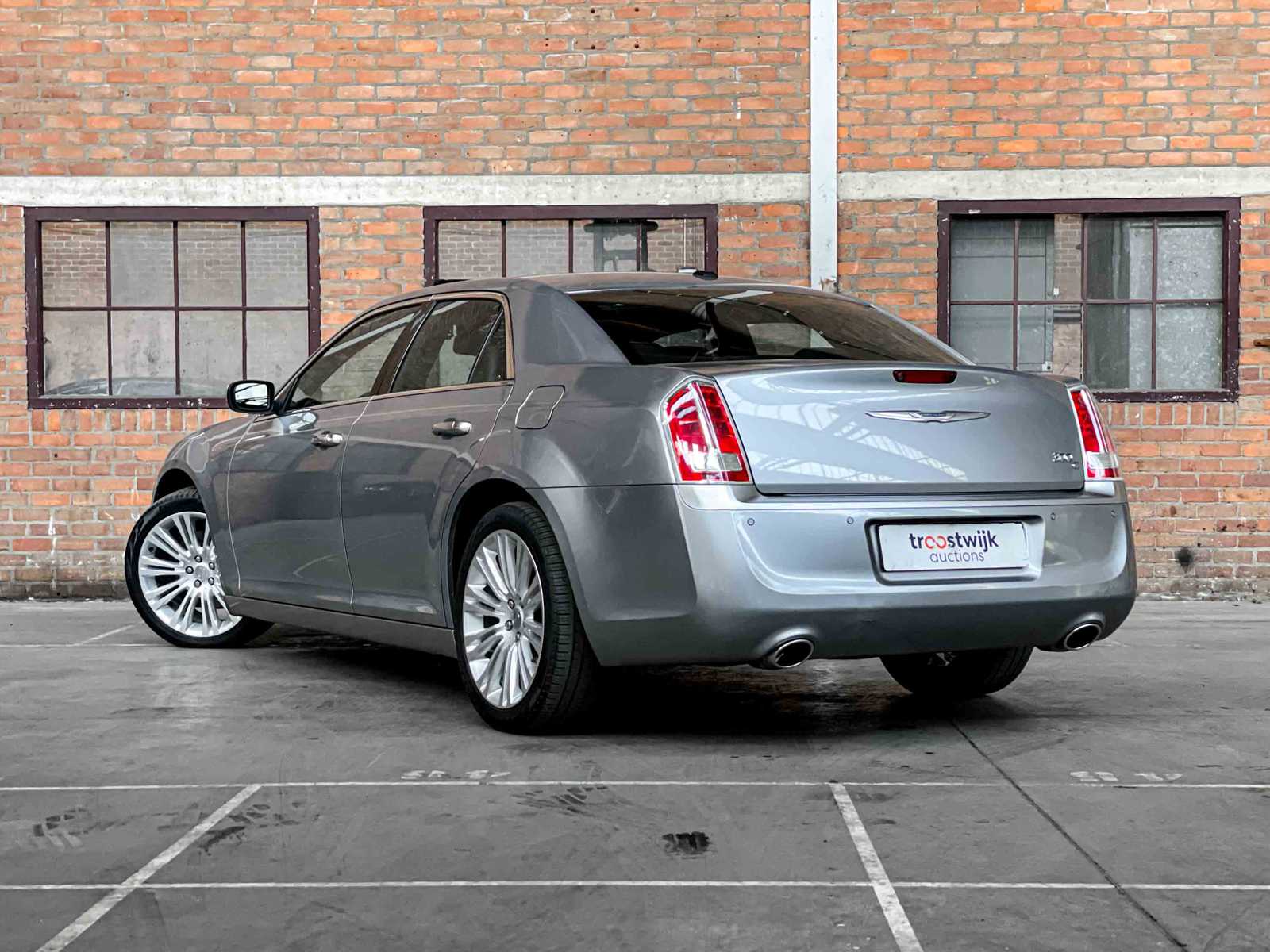 Chrysler 300C LD Hemi Facelift  5.7 V8 367pk 2014