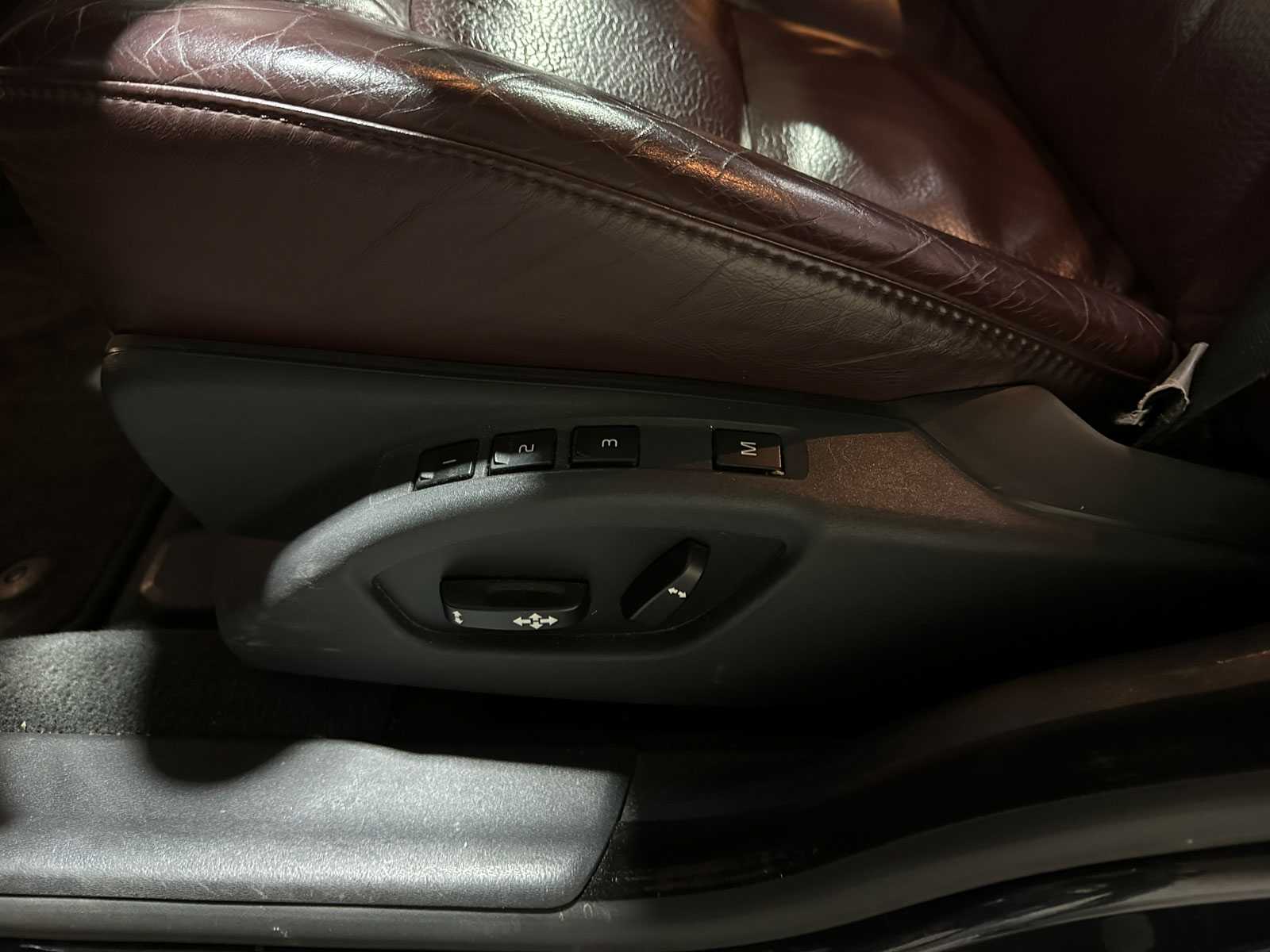 Volvo V70 1.6 T4 Limited Edition 179pk 2011 (Origineel-NL), 63-RSF-2