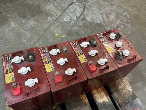 Trojan T-105 6 volt Aerial work platform battery (4x)